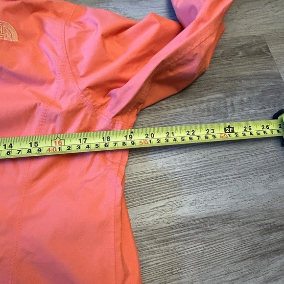 The North Face Hyvent Women's Coral Jacket Coat - Picture 14 of 14